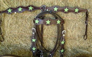 #14412: Showman Cowhide Inlay Browband Headstall and Breast Collar Set with Beads and Bling Conch
